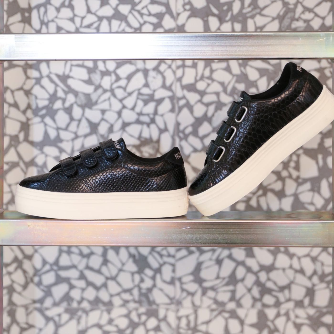 PLATO M STRAPS - IGUANA - BLACK